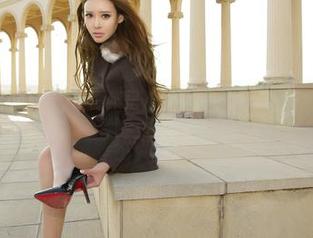 AISS爱丝(钻石版) – 图集里，萱萱变成了燕子，健身的动力在哪里呢？