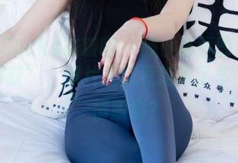 BoBoSocks袜啵啵 – 被小甜豆的短白棉袜“俘获”，照片里究竟隐藏了多少“袜”情蜜意？