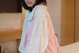 MFStar模范学院 – 看！艾莉Evelyn女神在无圣光的图包中闪耀，如此真实！