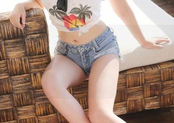 MyGirl美媛馆 – “这里是Cris_卓娅祺的家，产品试用中……你说人能多懒？她直接在家拍写真！”（作品上线中）