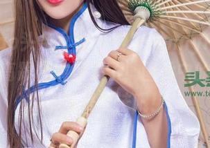 TouTiao头条女神 – 跟着JennyR的步伐，最新高跟鞋展示来了！图片中的每一双都像是魔法哦！