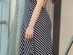 UGirls尤果网 – 松果儿+蕾丝=一系列不可思议的高清视角
