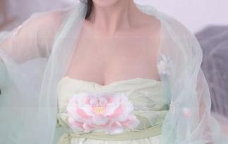 Xiuren秀人网 – 从头到脚的舒适体验！Candy糖糖的可爱棉袜写真图集！