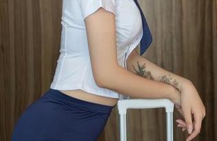 Xiuren秀人网 – 更新！“易阳Silvia”的愉快粉色写真，保准让你多看几眼。