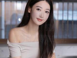 Xiuren秀人网 – 原图看完，让我想挖掘油田溪溪的豹纹深意，究竟想表达个啥呢，真够耐人寻味的啊！