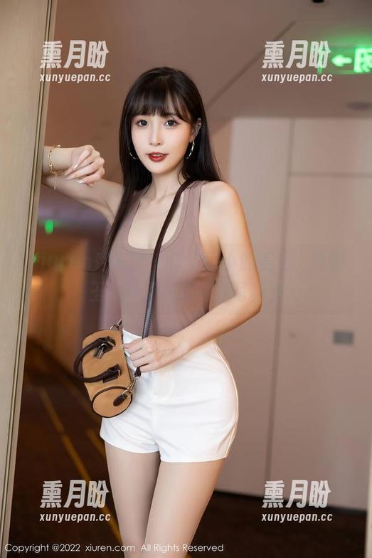 Xiuren秀人网 - 借着小小的美足，盼盼玉奴开了一场跨界写真秀