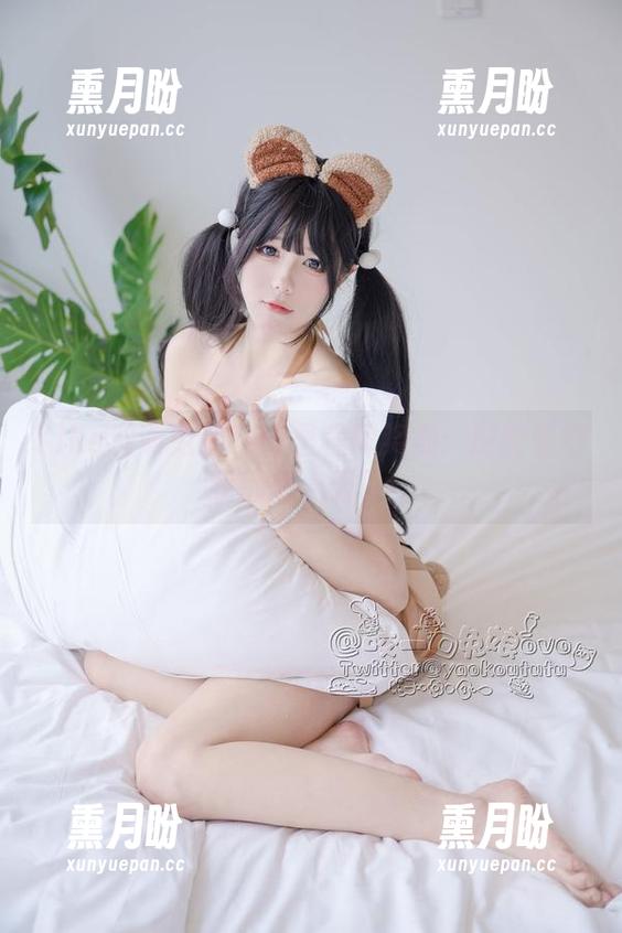 Yiko湿润兔的100里程碑奖励：原图看得我都想上天了！