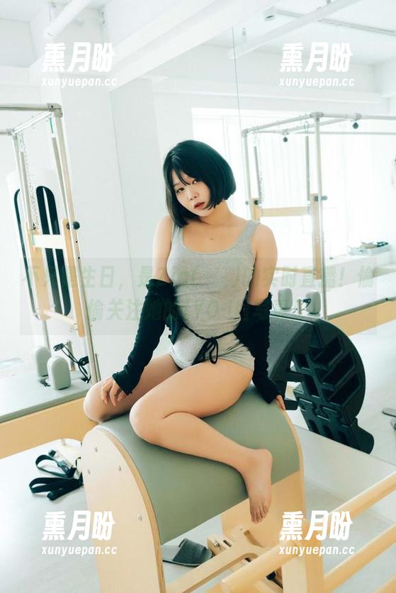 不只是生日，是Zia(지아)的实时直播！偷偷关注她的[YO-U]写真！