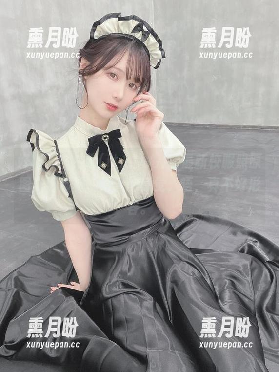 好吧，けん研(けんけん)的最新校服照原图依旧那样，给人的感觉，唔，真不好形容。