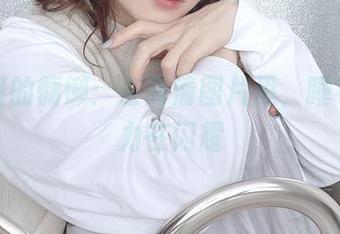 けん研的慵懒：在高清图片里，睡衣的魔力在闪耀