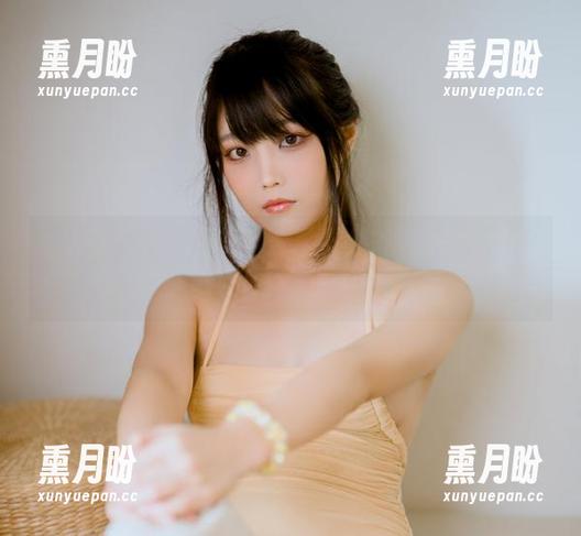 最新围裙照片，一智智你这太有创意了，我有点儿想纱布里当厨娘！