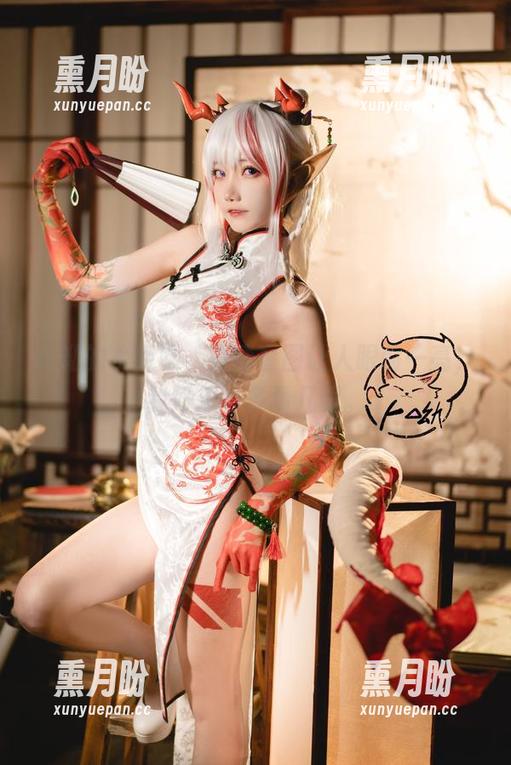 卜呦的水手服，高清套图让人眼前一亮，我好想再多看几眼。