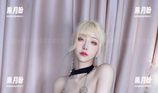 当啾小妍Deer遇见金发芭比，福利图包上线，快来体验‘美丽’的烦恼！