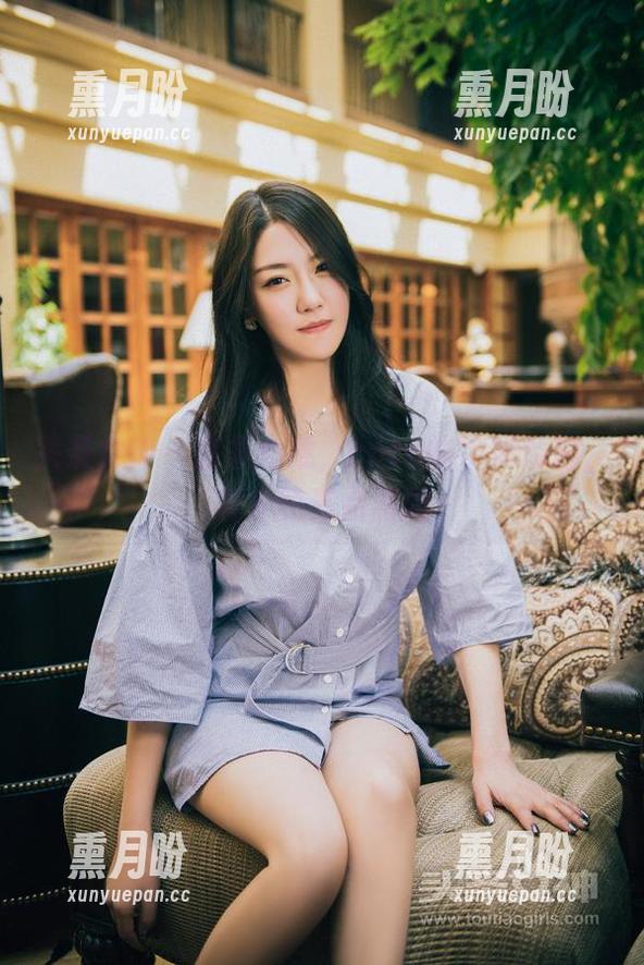 头条女神 - 图集心意，coco的学妹私拍，意外的亮点满满
