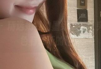 微密圈 – 精选奶雯的墨绿内裤，突然对颜色有了新的理解