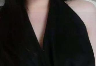 微密圈 – 小芯酱的紫色，这可是无圣光的真实体验啊，套图都有种非比寻常的气息，嘿。