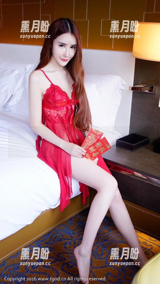 推女神 - 施忆佳Kitty酱全套JK来啦！图包打开，我却停下来留意掉落的发夹…