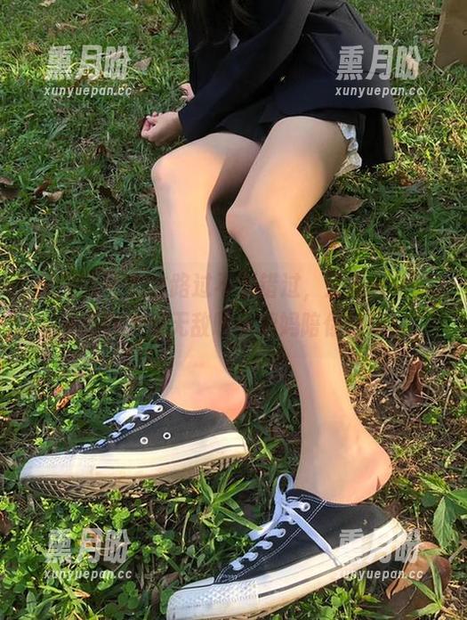 微密圈 - 走过路过不要错过，没圣光的镂空图包，有无敌哒小姨妈陪你玩玩！