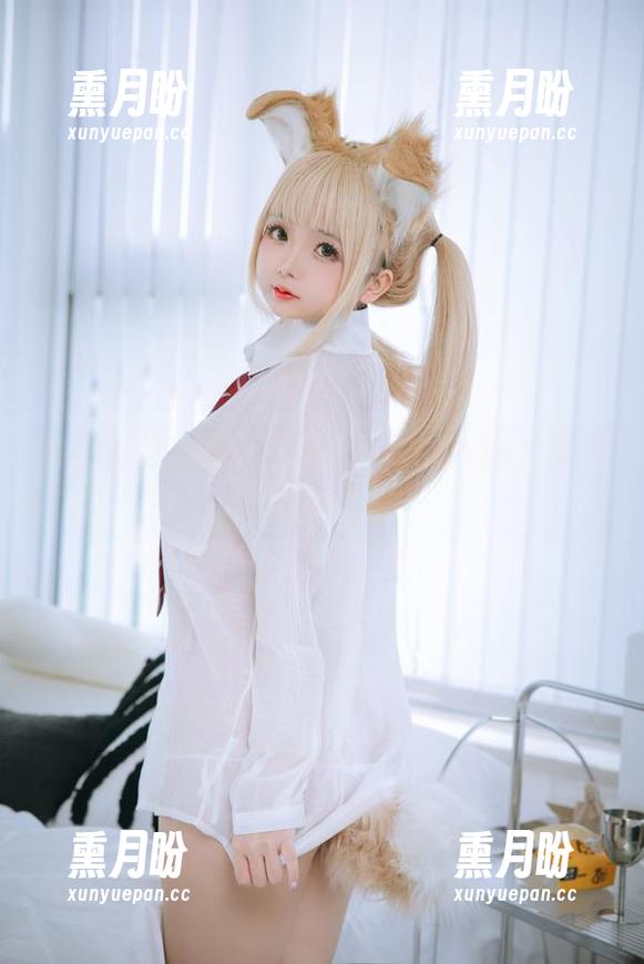 你们有见过如此优雅的瑜伽COS吗？日奈娇做到了！