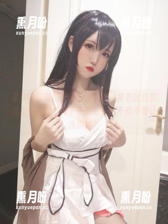 是你的阿薰呀清纯全集原图，捧着脸自言自语：她的清纯千千万变，能不能不要让我纠结？