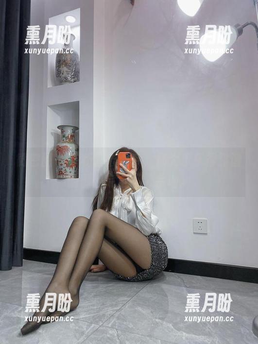 微密圈 - 福利直击心底，杨大乐乐很靠谱的御姐完全不留余地。