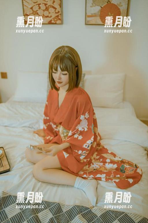 桃良阿宅《遥望》写真合集：远方的脸红，近来的尴尬！