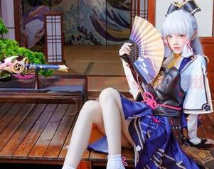 桜桃喵的私拍图集：雪花里的透视线