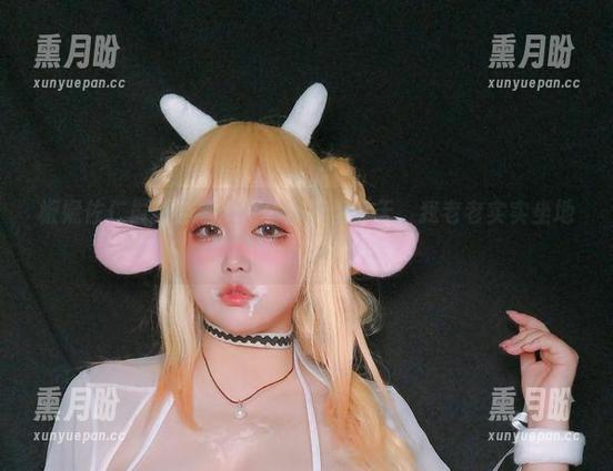 椒妮佐仁最新空姐cos，你随便上天，我老老实实坐地上就好！
