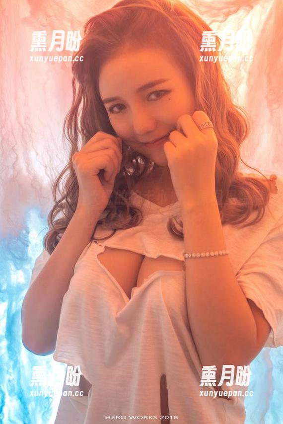 看！洛丽塔大哥的护士小姐，原图里隐隐的叛逆气息，真的很微妙……