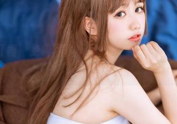穿上红裙，免费写真不费力？渡边早季Saki轻松搞定！