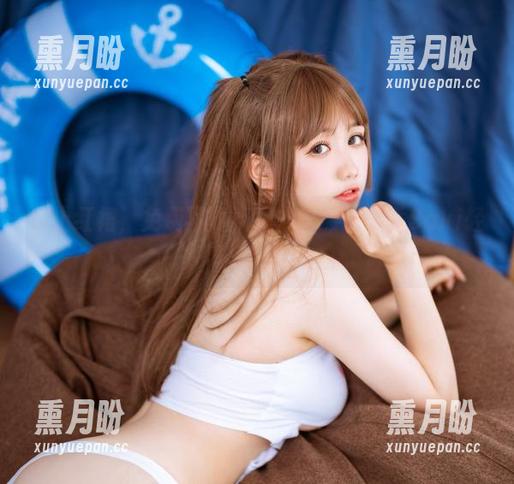 穿上红裙，免费写真不费力？渡边早季Saki轻松搞定！
