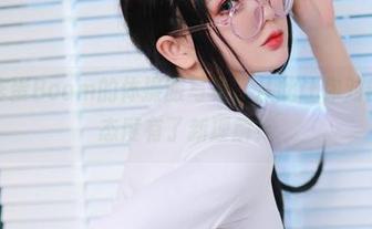 来看炸蛋Boom的体操服写真，从此让你对健身的态度有了新理解！