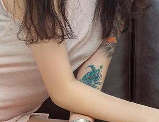 看！这就是爱尤物的图包，模特合辑里藏着的小忧伤