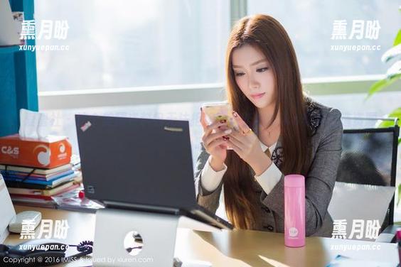 爱蜜社 - 这个美腿资料包无法拒绝，沈蜜桃miko真会创造资源啊
