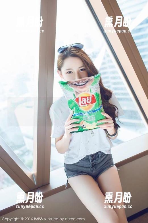 爱蜜社-黄歆苑 爱蜜社 - 黄歆苑的写真,不甘示弱的修女,期待你的惊讶!