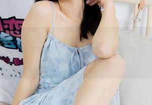 物恋传媒 – 免费特供，小谷的白冰丝袜写真，果然让人眼前一亮！