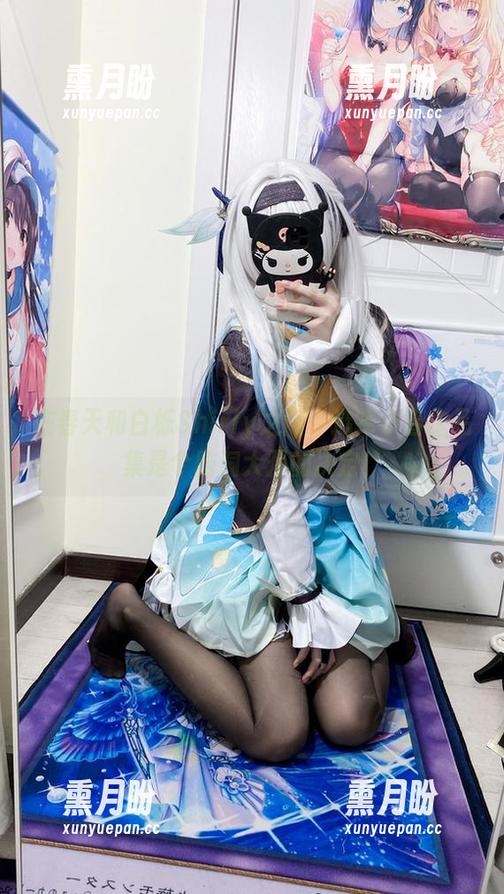 在春天和白栎Shirly之间，选择小春作品集是个脑洞大开的决定！