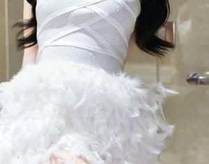 秀人网 – 七米baby制服图集：肉眼可见的风格诱惑，一键下载，你敢不敢试？