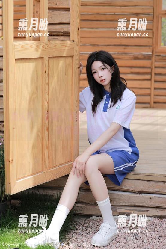 秀人网 - 更新！安然的写真，这回死库水穿得我心痒痒…