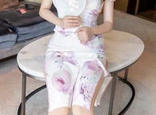 秀人网 – 不过是裤里丝，晚苏susu的原图也值得我为啥免费揽货！