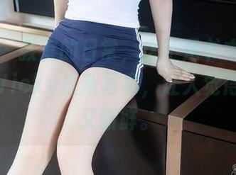 秀人网 – 教室的日常，这不是书本，而是田小燕Vicky最新写真，让人觉得既熟悉又新鲜。