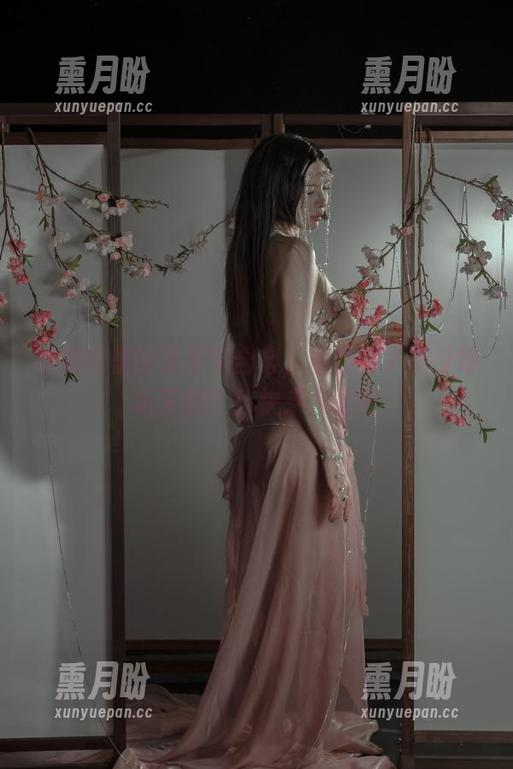秋和柯基的万圣节合集，里面藏了多少好玩子的？！快来下载吧