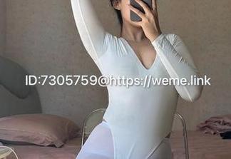 微密圈 – 美邵女Baby：在高清壁纸上与连体丝袜的碰撞中，寻找一种不被明言的优雅。