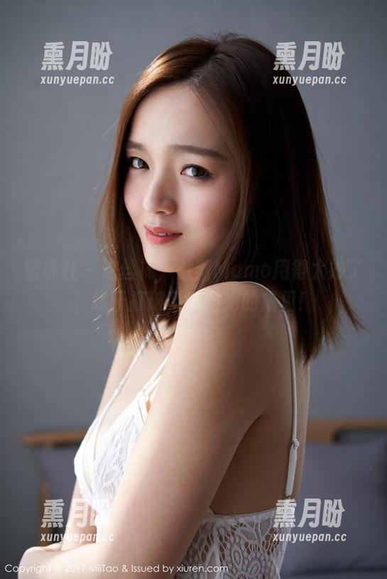 蜜桃社-默默Momo 蜜桃社 - 这丝袜,默默Momo用得太妙了,终于打破了我对她的成见!