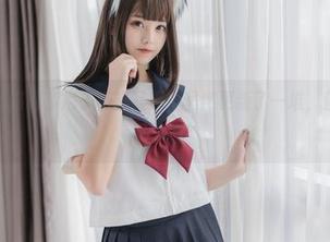 新出的蜜汁猫裘索尼子和服写真，虽然更新了一堆，但头脑是否更新呢？