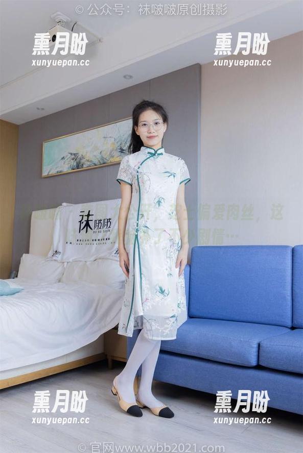 袜啵啵 - 套图大公开，芝士偏爱肉丝，这味道让我脑补了不少剧情…