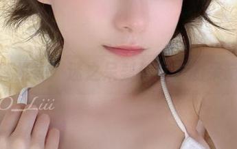 图库新发现：迷之呆梨与女友的呆萌履历