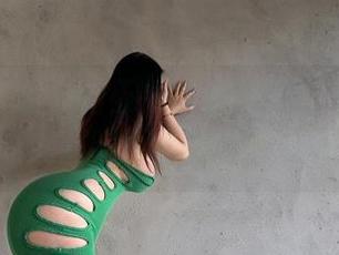 微密圈 – 迷人的五姨太的美脚：高清美图，绝对是优雅的代名词吧