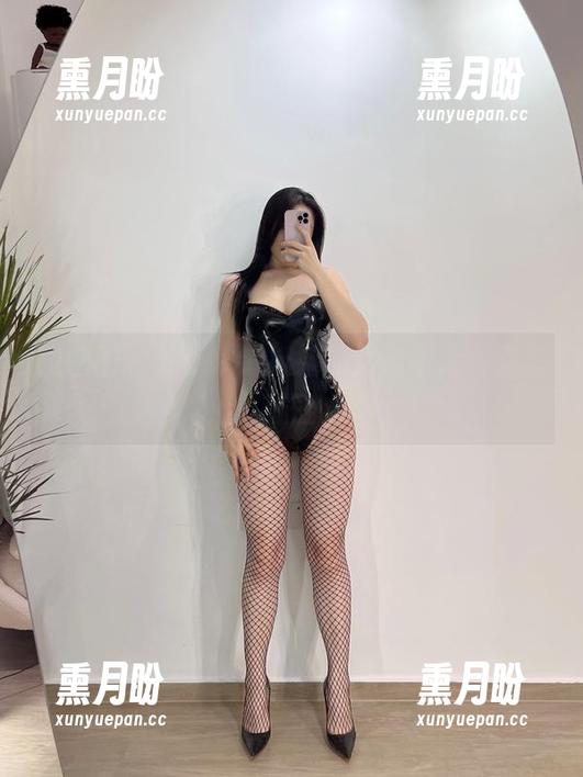 微密圈 - 分享铁锤姐姐的女友图库，别忘偷瞄