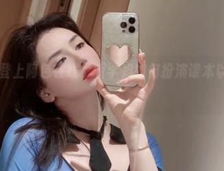 微密圈 – 登上阿色在线，看学姐如何扮演课本以外的角色！